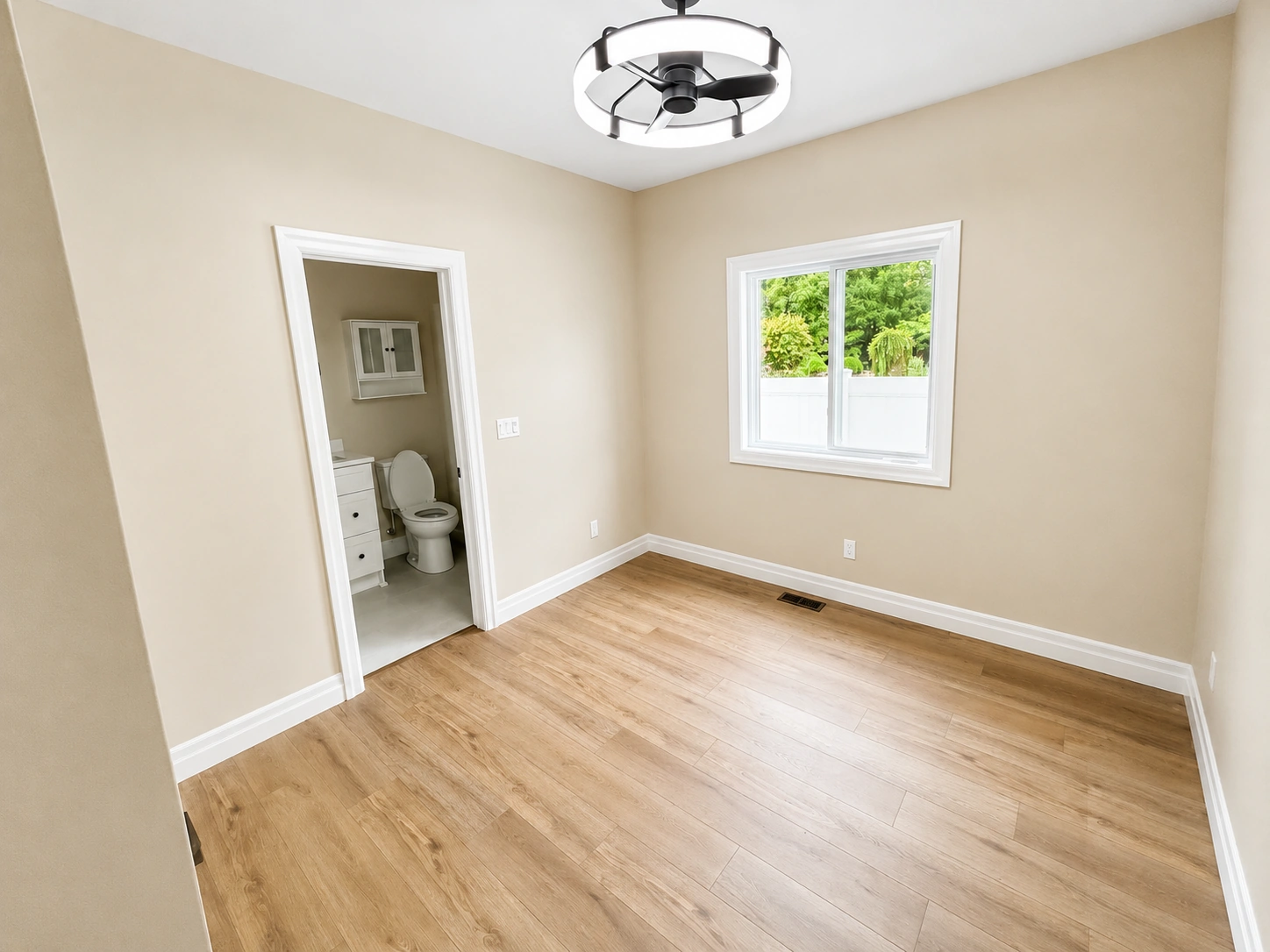 8385 Riverside Dr E project image